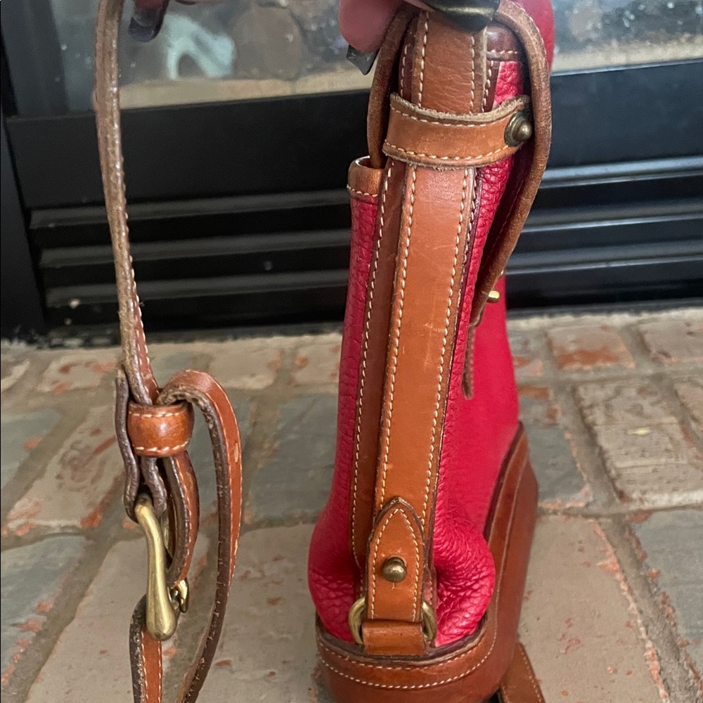Vintage Dooney & Bourke AWL Calvary Red and Brown Crossbody Bag - Picture 4 of 9
